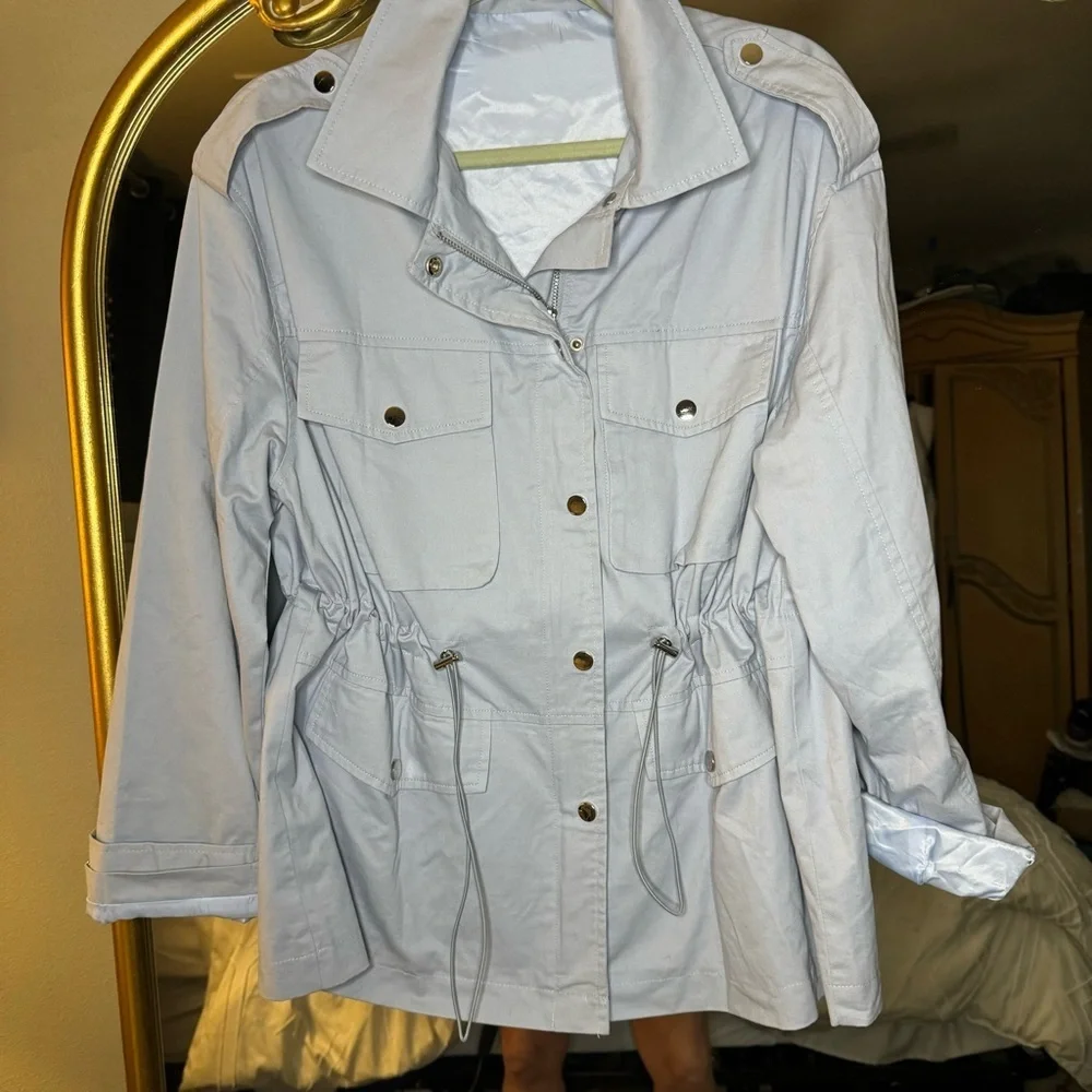 Women’s drawstring jacket size medium - Picture 2 of 10